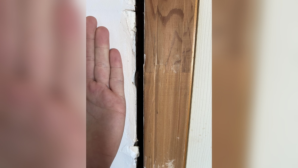 How To Fix Gap Between Door Frame And Wall