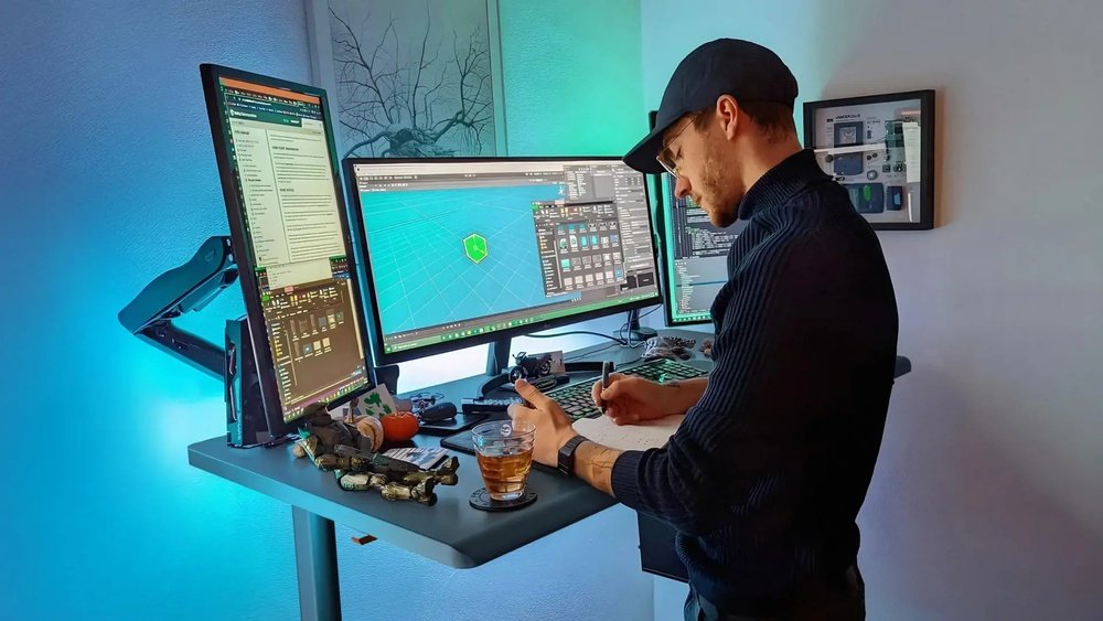 How to Fit 2 Monitors on a Small Desk